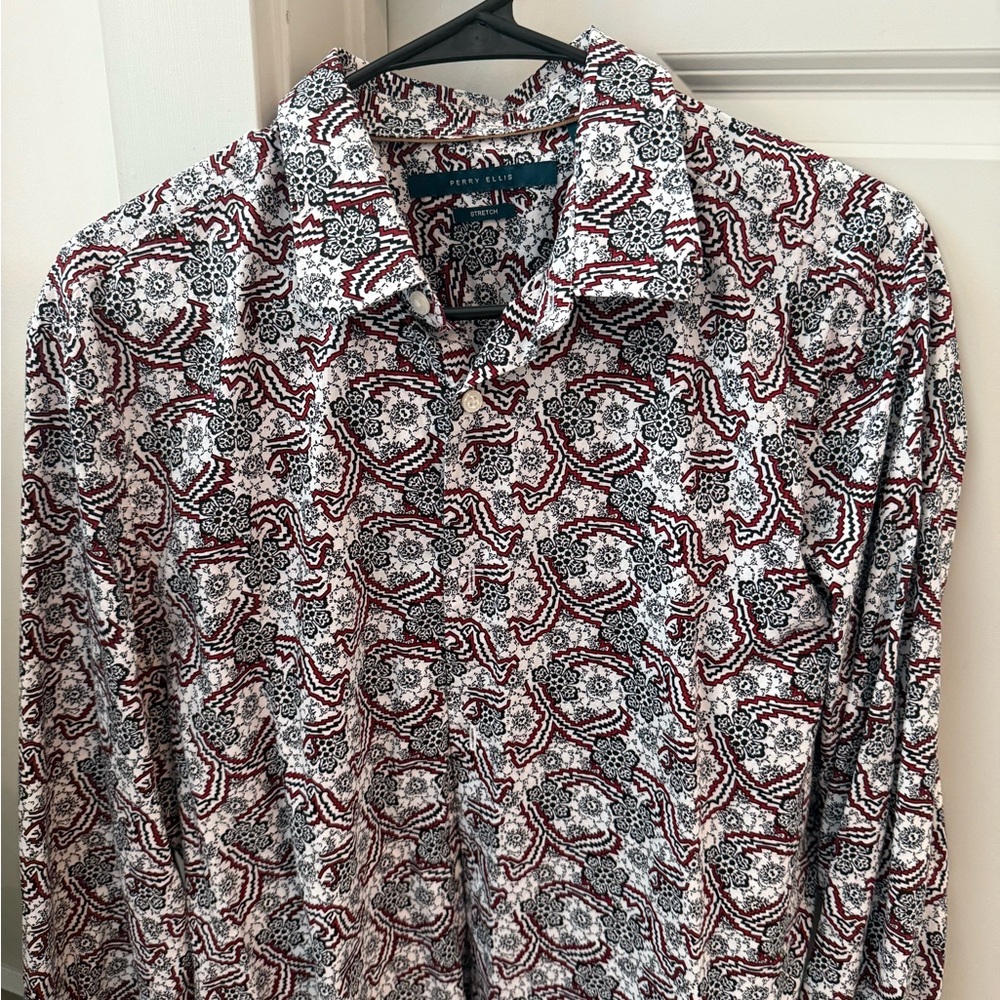 Perry Ellis Men's Patterned Shirt - Red and Black (Large)